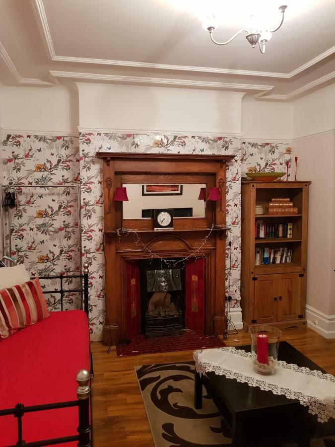 Beautiful Room In Victorian Family Home Ilford Exterior foto